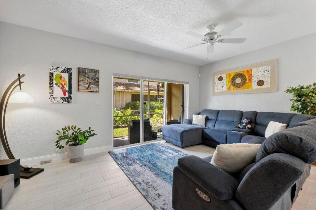 1515 Buckingham Avenue, Unit 1515, Wellington, FL 33414 Photo