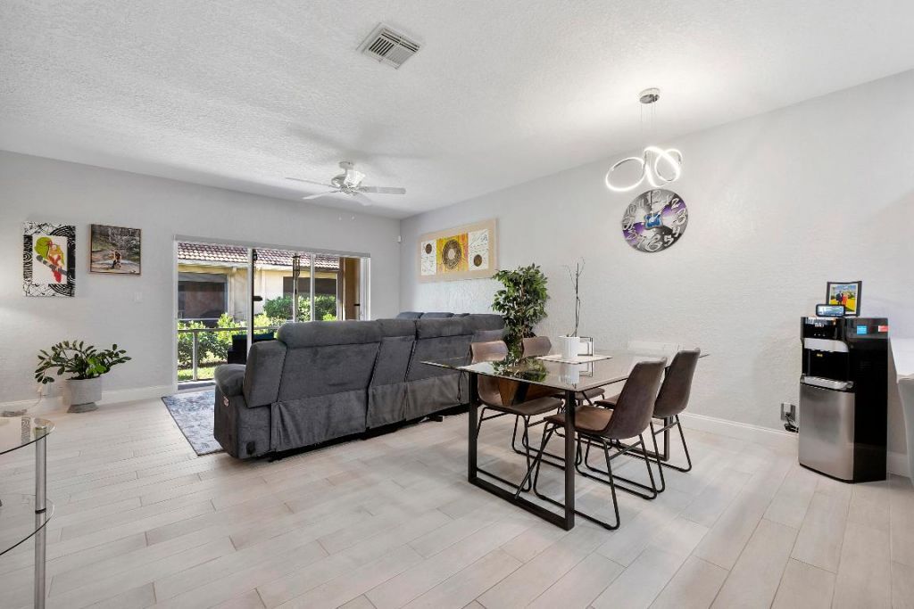 1515 Buckingham Avenue, Unit 1515, Wellington, FL 33414 Photo