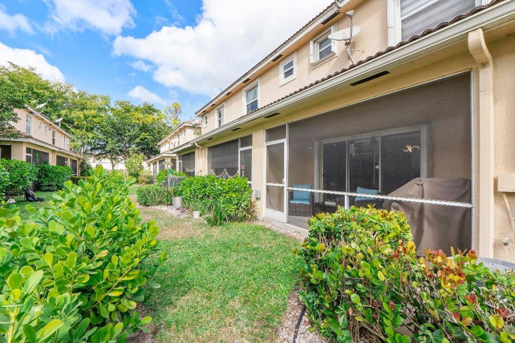 1515 Buckingham Avenue, Unit 1515, Wellington, FL 33414 Photo