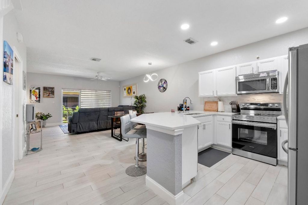 1515 Buckingham Avenue, Unit 1515, Wellington, FL 33414 Photo