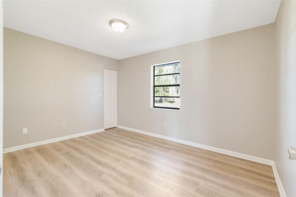 516 SW Buswell Avenue, Port Saint Lucie, FL 34983 Photo