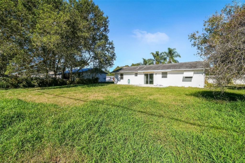 516 SW Buswell Avenue, Port Saint Lucie, FL 34983 Photo