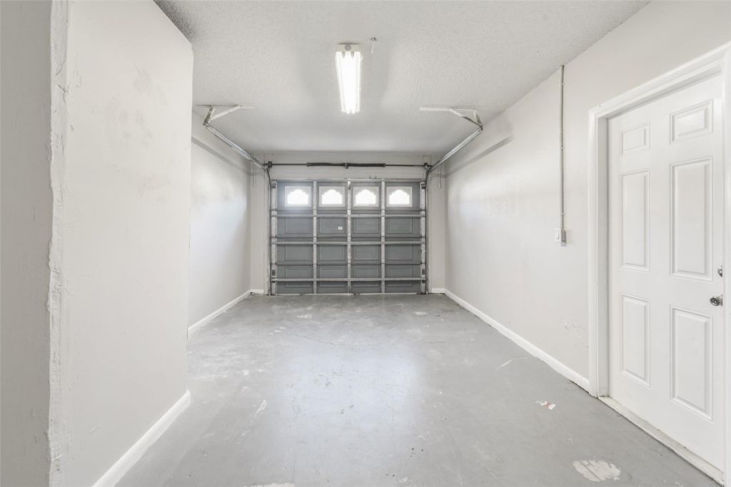 516 SW Buswell Avenue, Port Saint Lucie, FL 34983 Photo