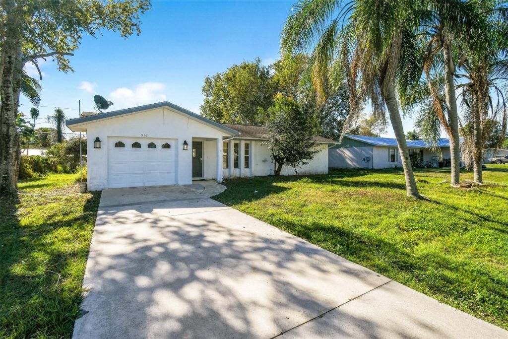 516 SW Buswell Avenue, Port Saint Lucie, FL 34983 Photo