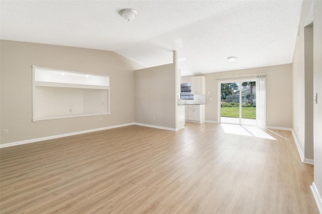 516 SW Buswell Avenue, Port Saint Lucie, FL 34983 Photo