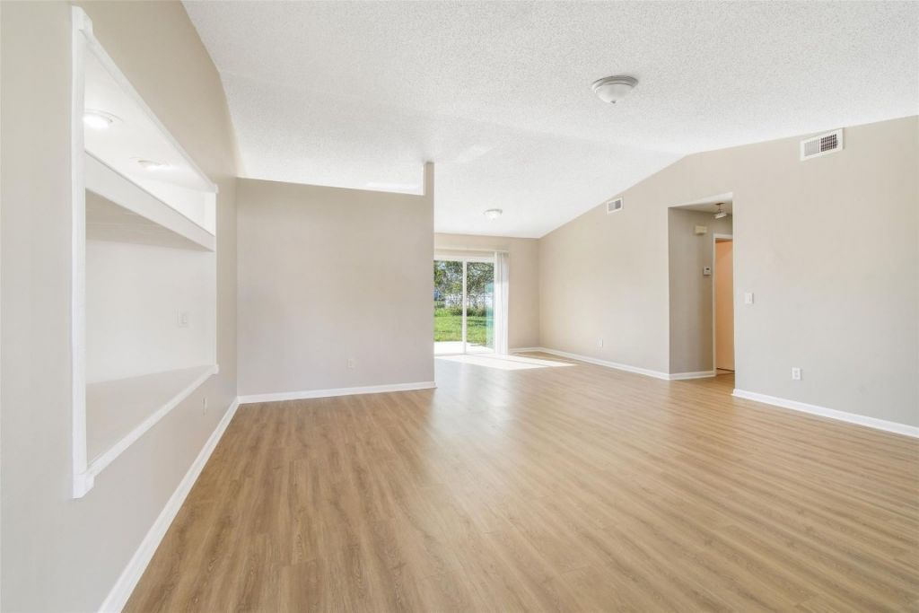 516 SW Buswell Avenue, Port Saint Lucie, FL 34983 Photo