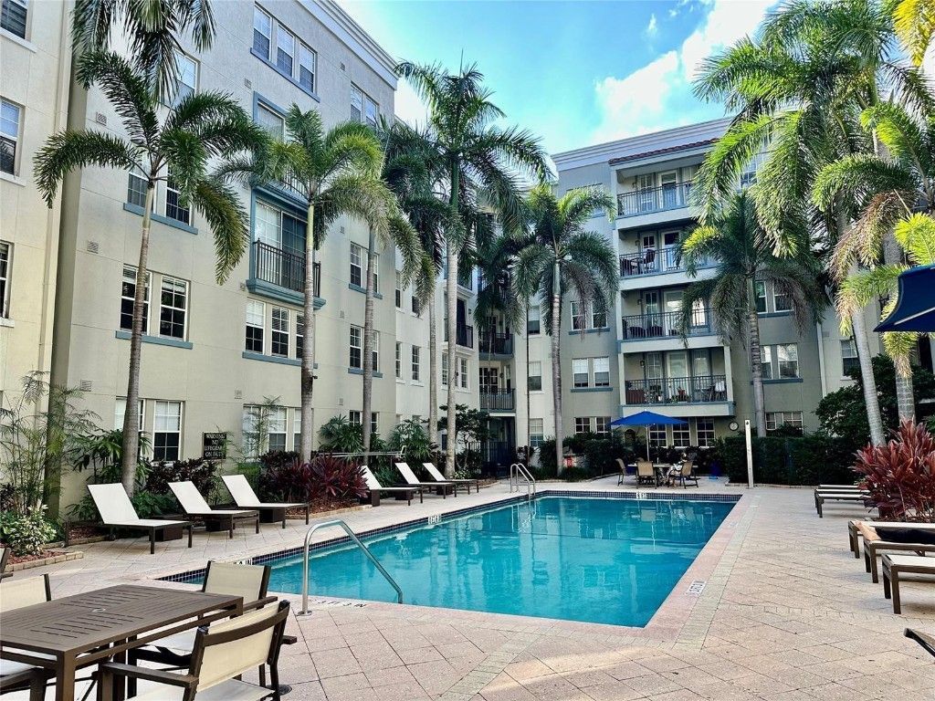 533 NE 3rd Ave, Unit 401, Fort Lauderdale, FL 33301 Photo