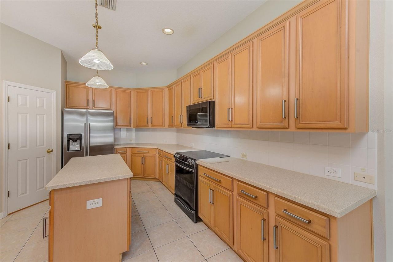 5516 Garden Arbor Drive, Lutz, FL 33558 Photo