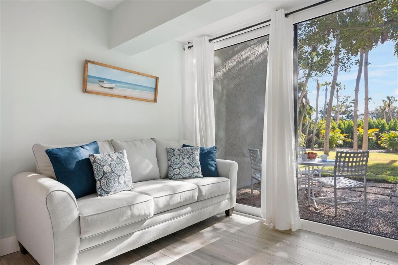 5260 Gulf Of Mexico Drive, Unit 403, Longboat Key, FL 34228 Photo