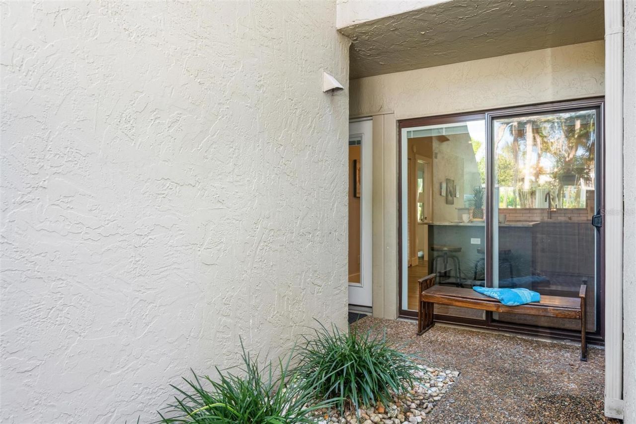 5260 Gulf Of Mexico Drive, Unit 403, Longboat Key, FL 34228 Photo