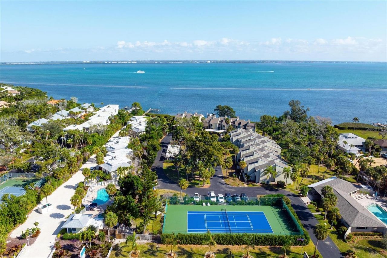 5260 Gulf Of Mexico Drive, Unit 403, Longboat Key, FL 34228 Photo