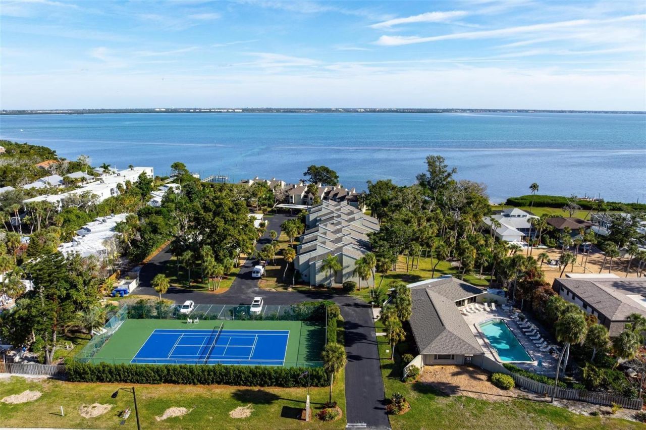 5260 Gulf Of Mexico Drive, Unit 403, Longboat Key, FL 34228 Photo