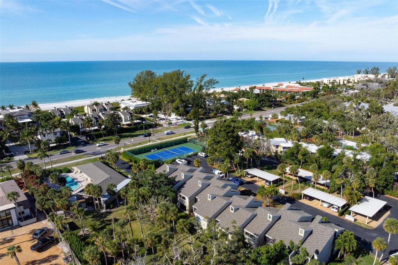 5260 Gulf Of Mexico Drive, Unit 403, Longboat Key, FL 34228 Photo