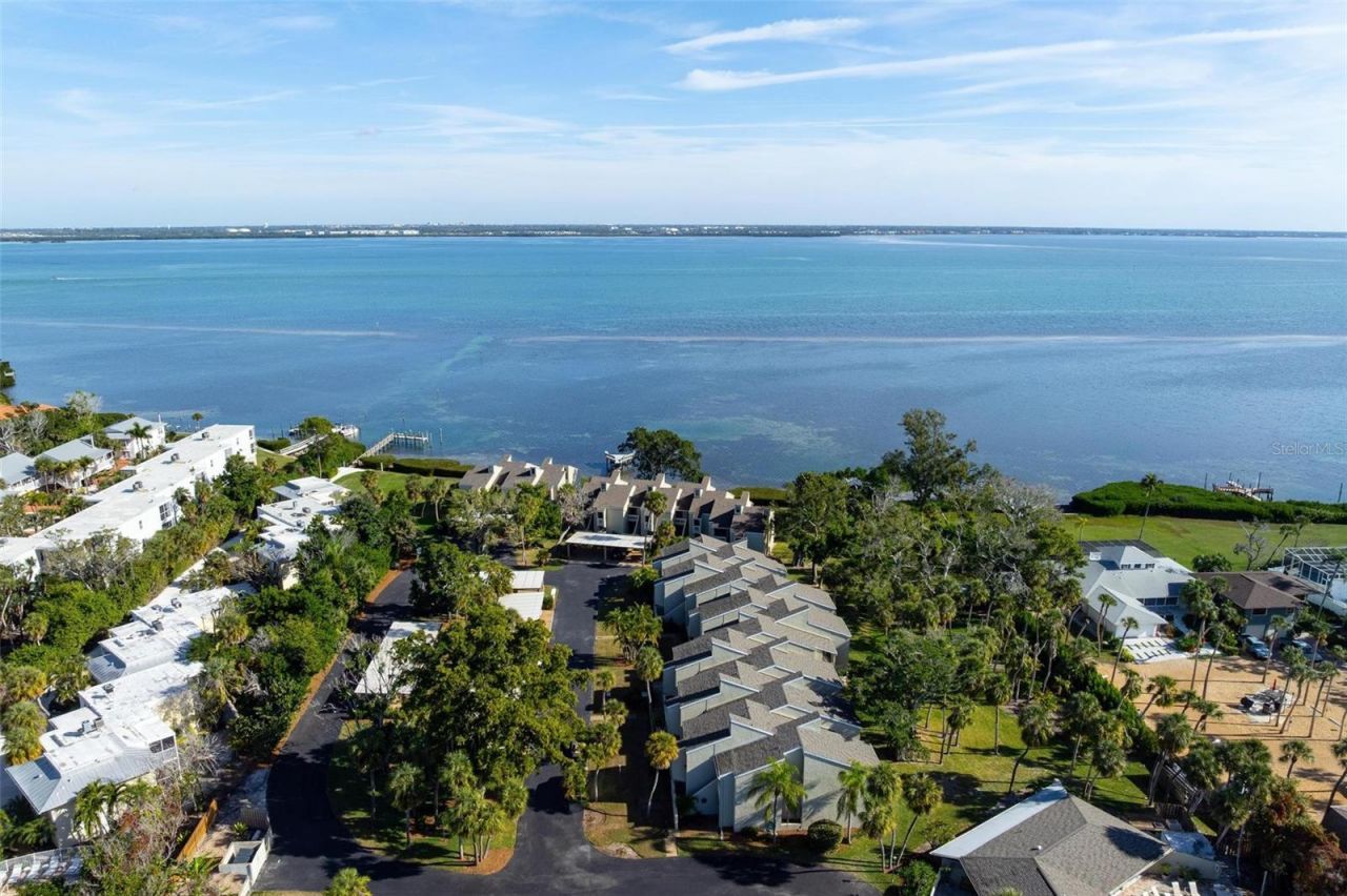 5260 Gulf Of Mexico Drive, Unit 403, Longboat Key, FL 34228 Photo