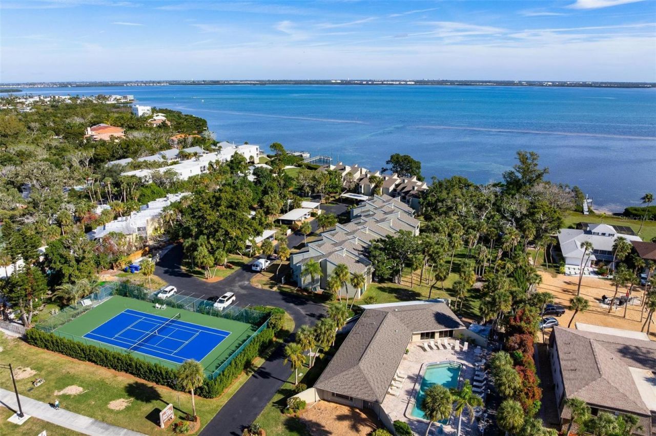 5260 Gulf Of Mexico Drive, Unit 403, Longboat Key, FL 34228 Photo