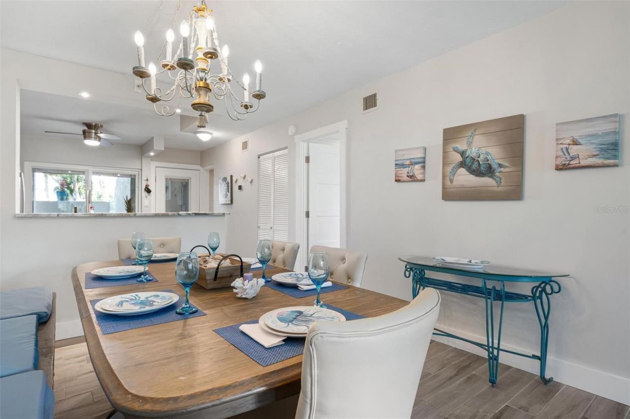 5260 Gulf Of Mexico Drive, Unit 403, Longboat Key, FL 34228 Photo