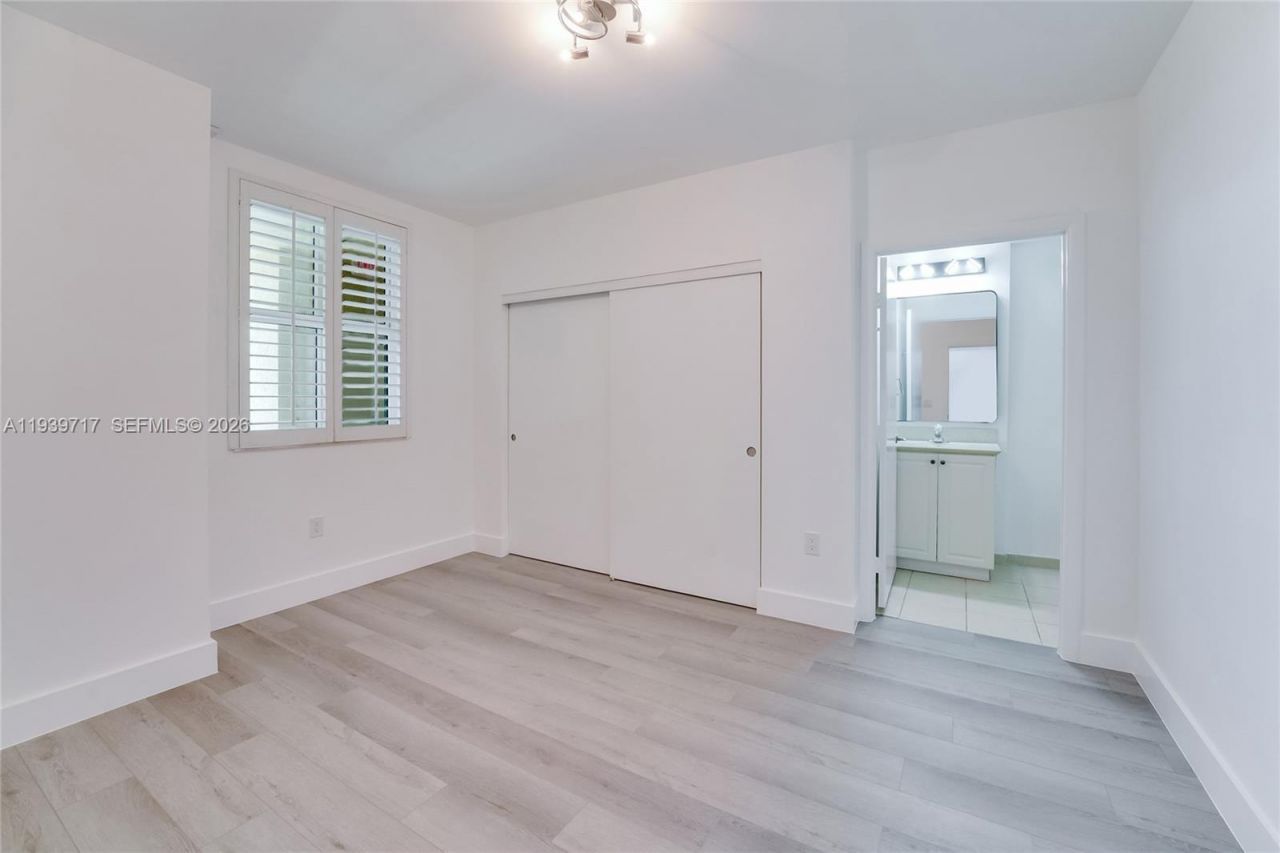 3340 NE 190th St, Unit 1102, Aventura, FL 33180 Photo