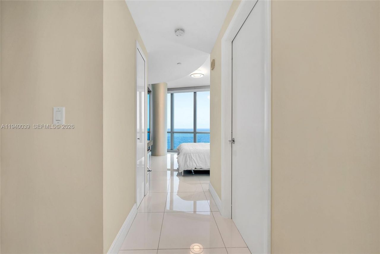 17121 Collins Ave, Unit 2106, Sunny Isles Beach, FL 33160 Photo