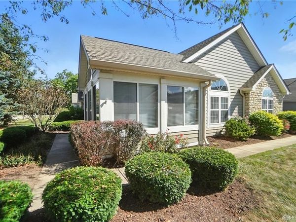 184 Edinburgh Village Drive, Centerville, OH 45458