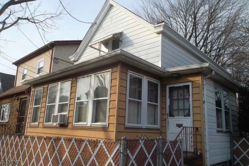 63 Sampson St, Garfield, NJ 07026 Main Photo