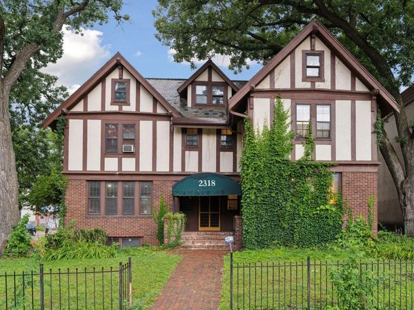 2318 1st Avenue , Minneapolis, MN 55404