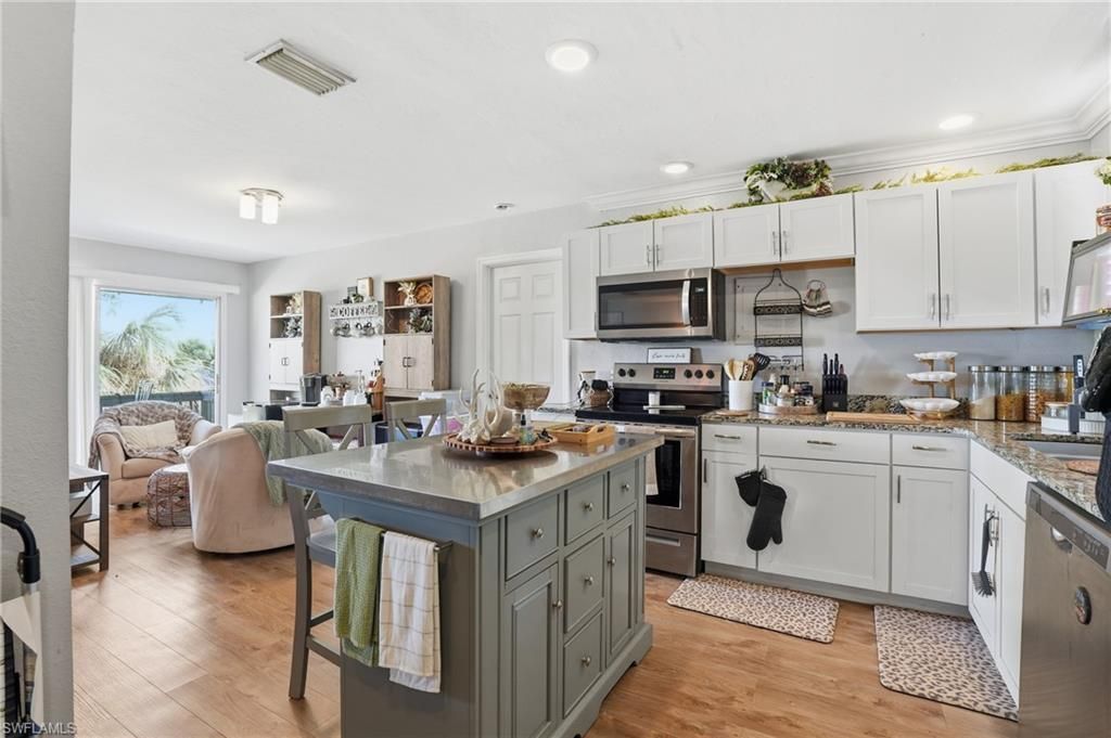 4251 Island Cir, Unit 7, Fort Myers, FL 33919 Photo