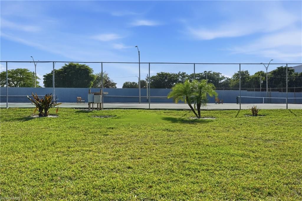 4251 Island Cir, Unit 7, Fort Myers, FL 33919 Photo