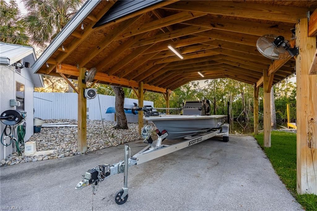 15630 Roberts Ln, Fort Myers, FL 33908 Photo