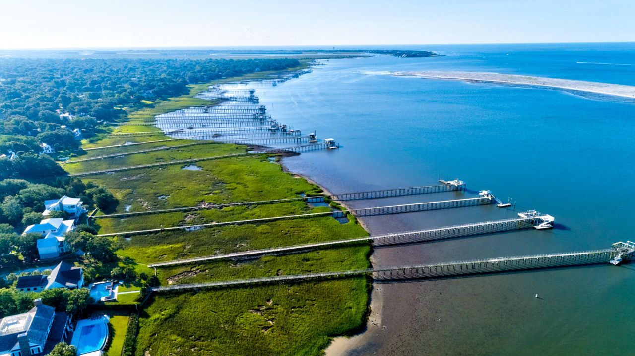 108 Beach Street Photo 11