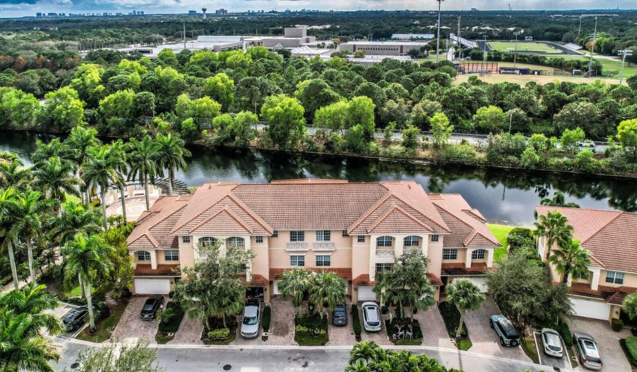 4559 Artesa Way S, Palm Beach Gardens, FL 33418 Photo