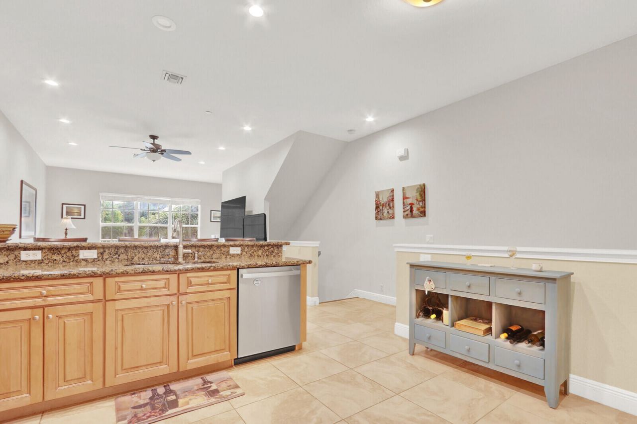 4559 Artesa Way S, Palm Beach Gardens, FL 33418 Photo