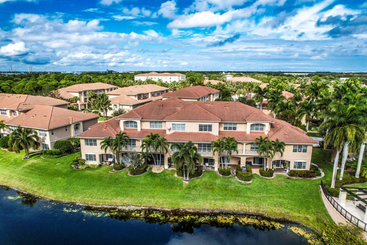 4559 Artesa Way S, Palm Beach Gardens, FL 33418 Photo