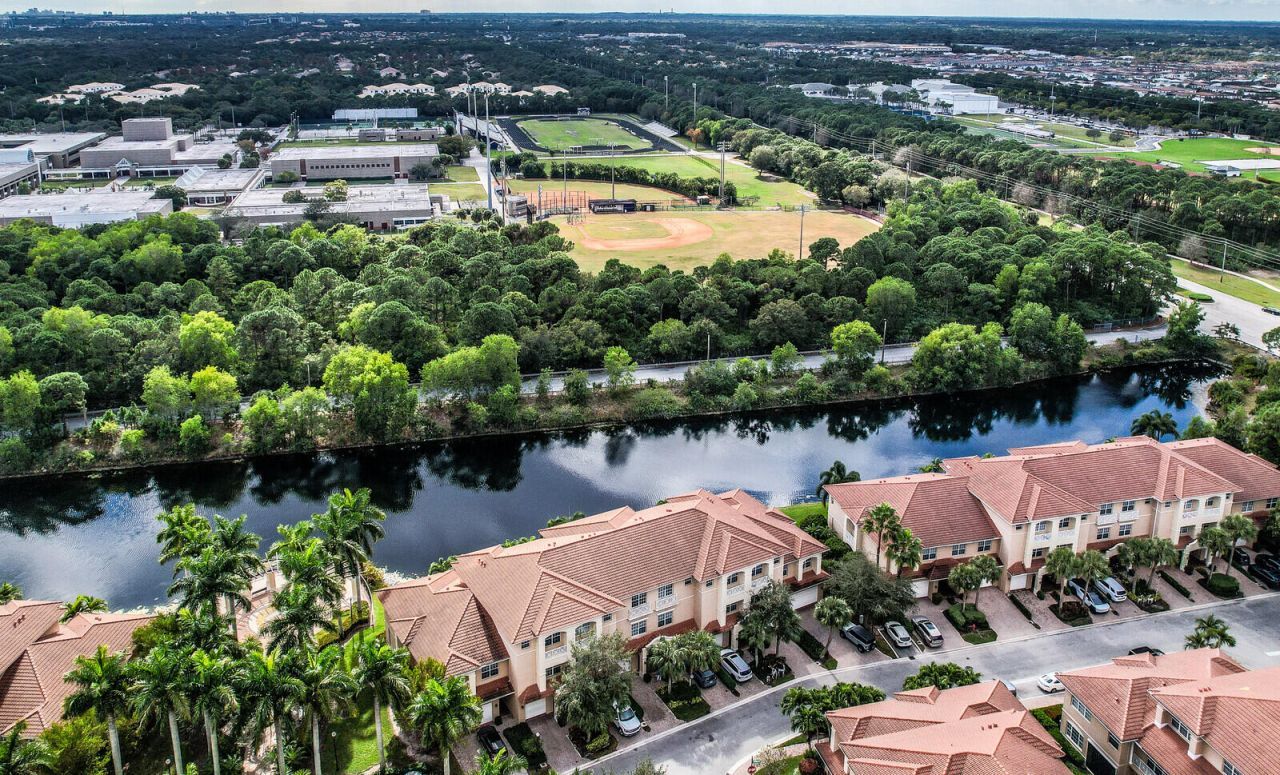 4559 Artesa Way S, Palm Beach Gardens, FL 33418 Photo