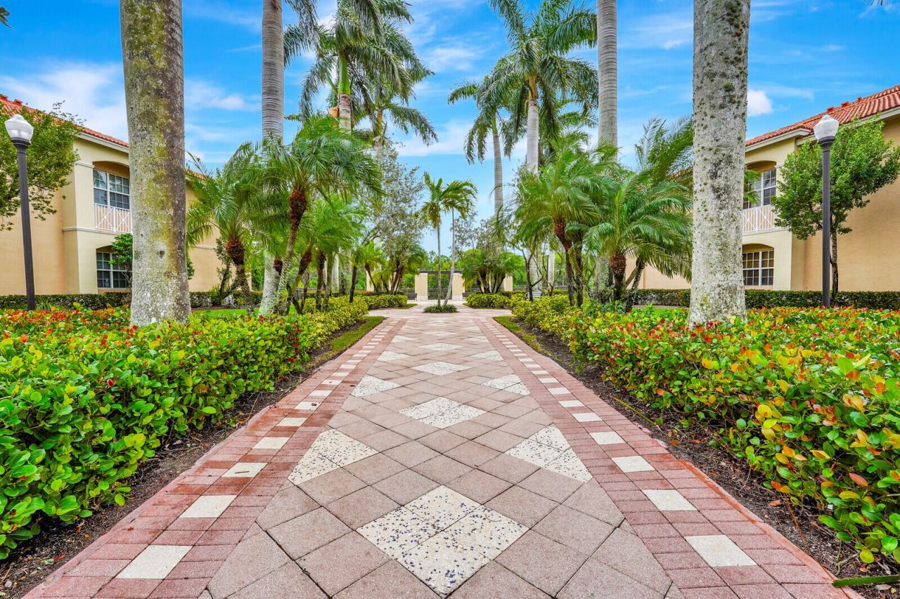 4559 Artesa Way S, Palm Beach Gardens, FL 33418 Photo