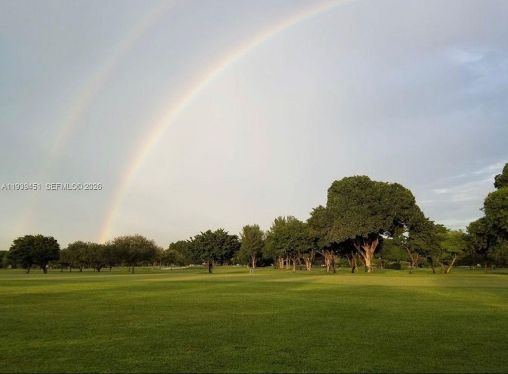 409 De Leon Dr, Miami Springs, FL 33166 Photo