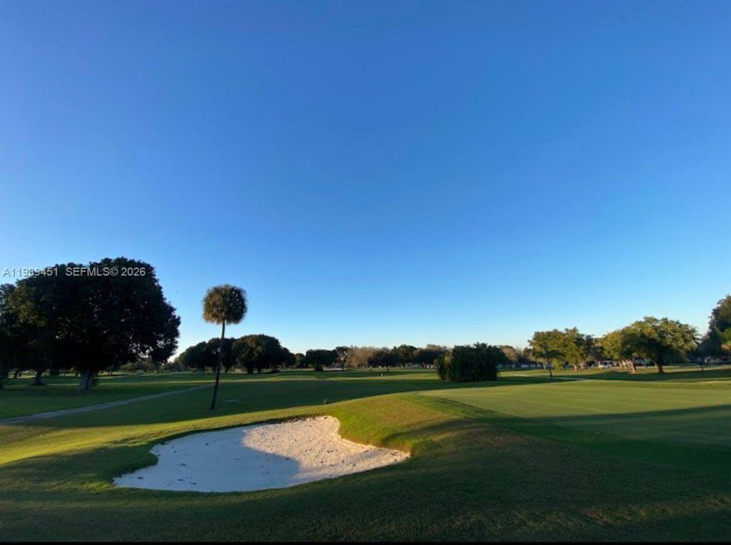 409 De Leon Dr, Miami Springs, FL 33166 Photo