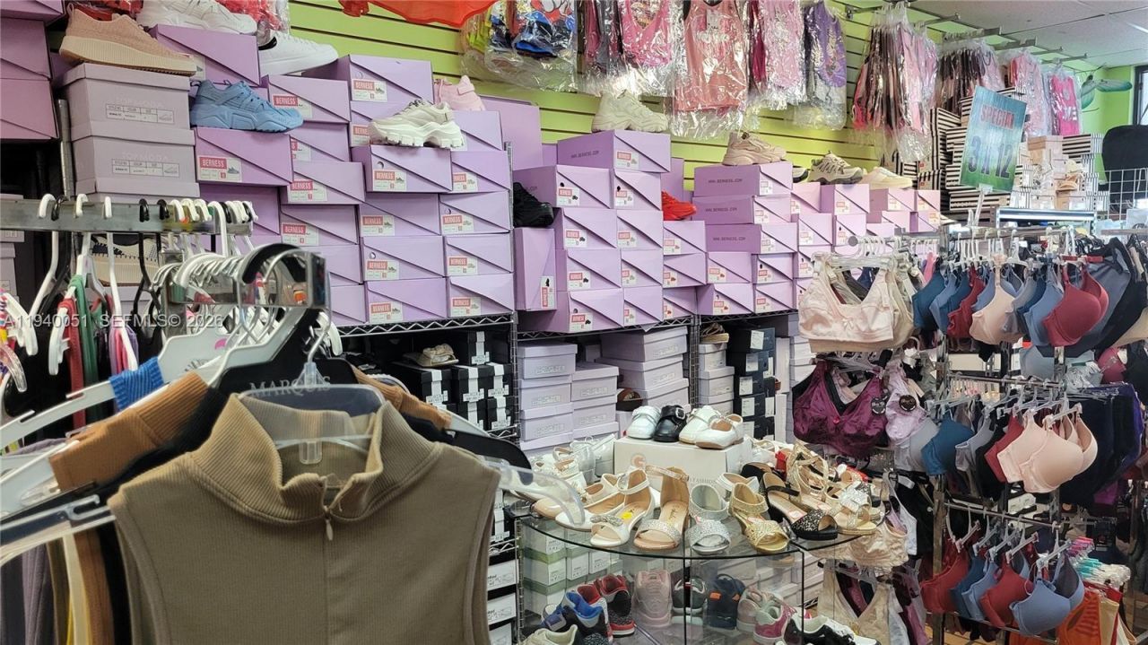 4036 W 12th Ave, Hialeah, FL 33012 Photo