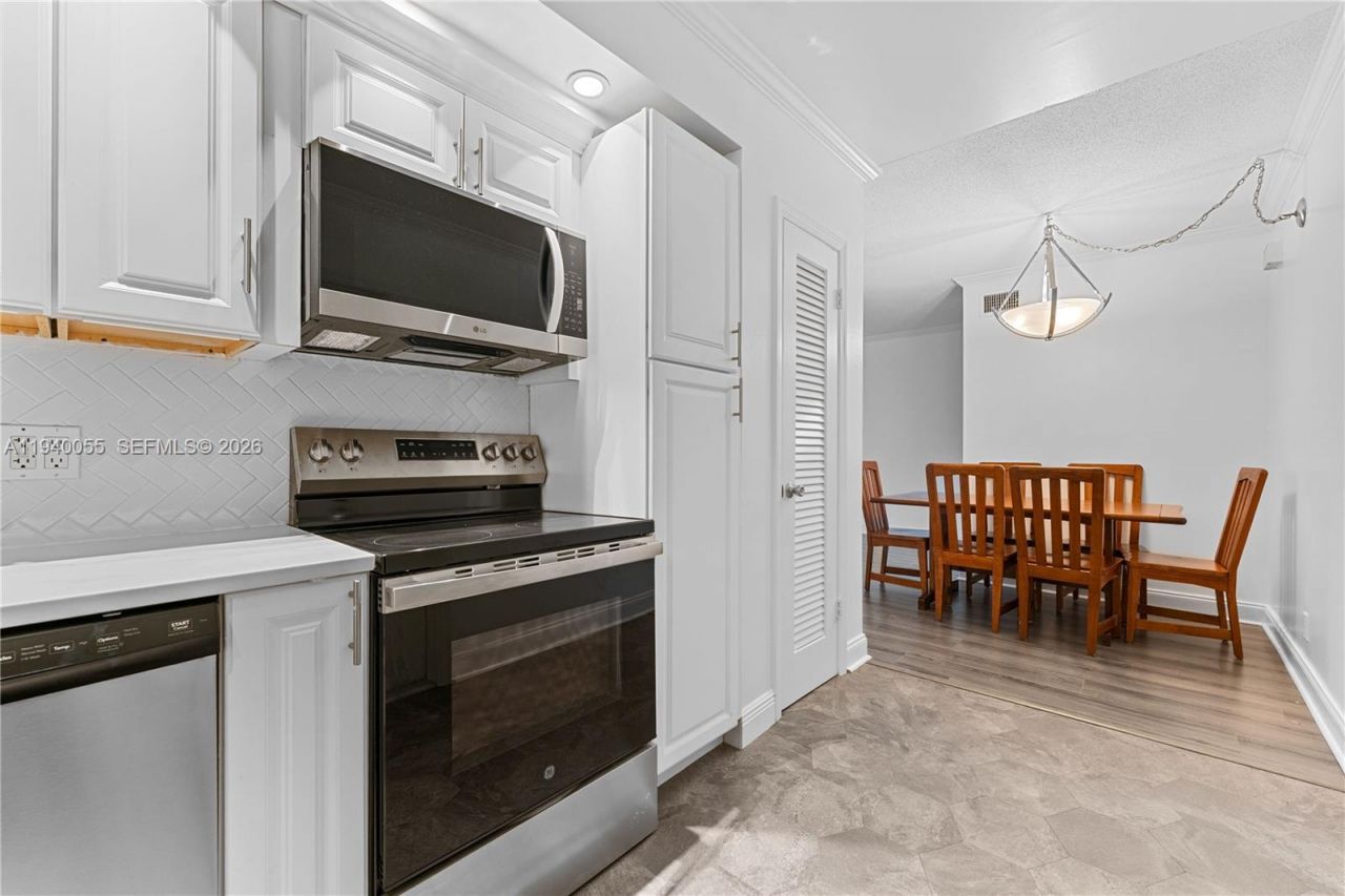 2426 SE 17th Cswy, Unit 101A, Fort Lauderdale, FL 33316 Photo