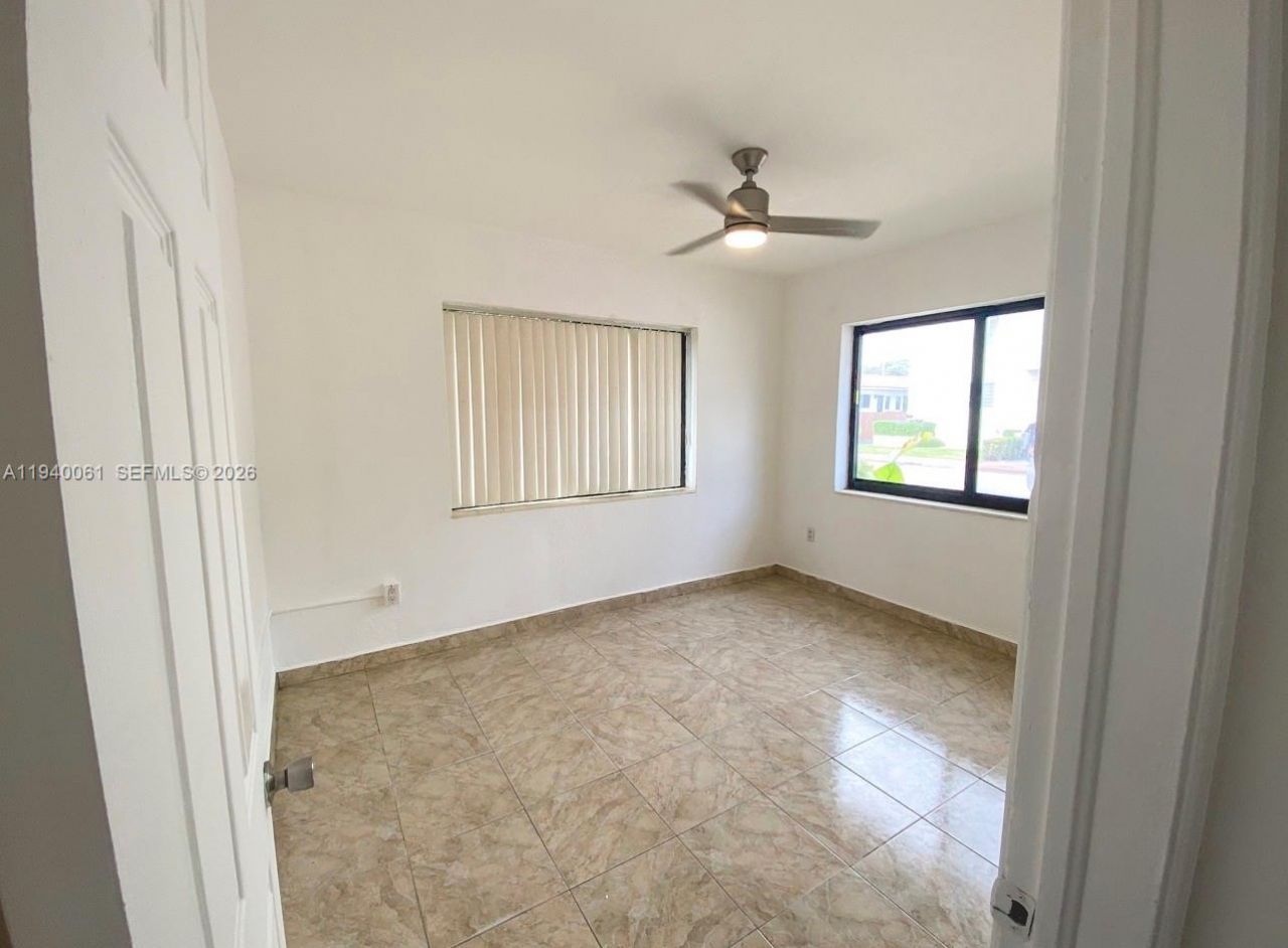 650 83rd St, Unit 3, Miami Beach, FL 33141 Photo