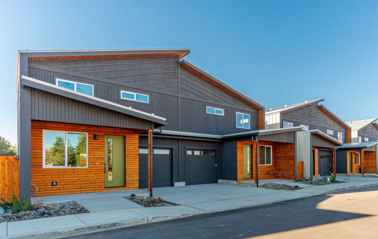 61632 Pettigrew Road, Unit 18, Bend, OR 97702 Main Photo