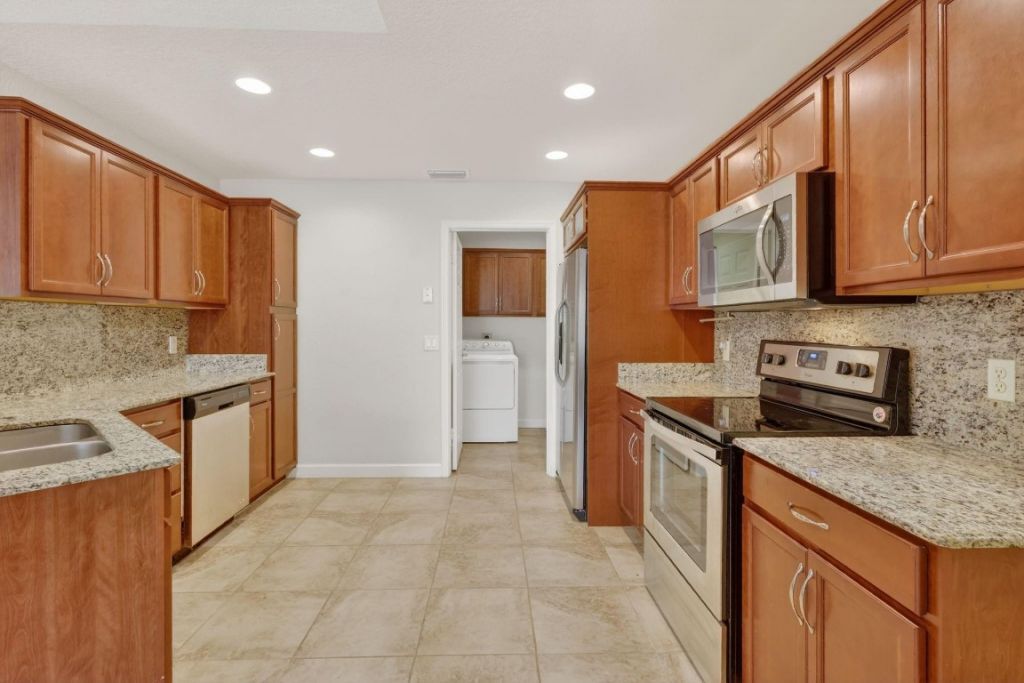 5 Flamenco Way, Port Saint Lucie, FL 34952 Photo