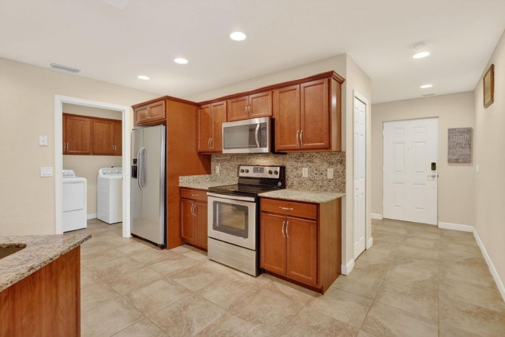 5 Flamenco Way, Port Saint Lucie, FL 34952 Photo