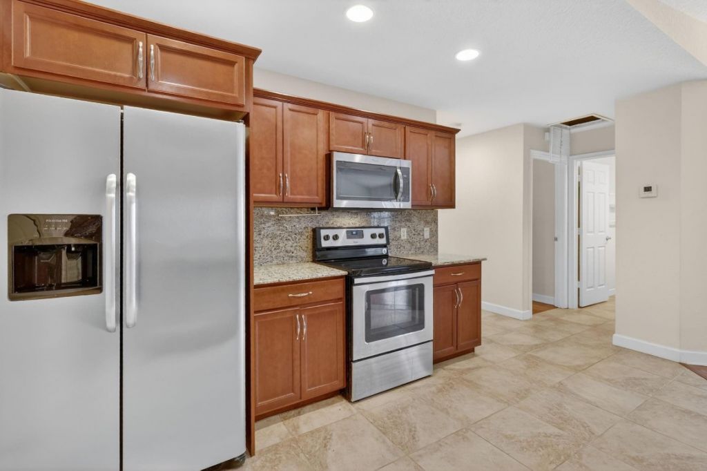 5 Flamenco Way, Port Saint Lucie, FL 34952 Photo