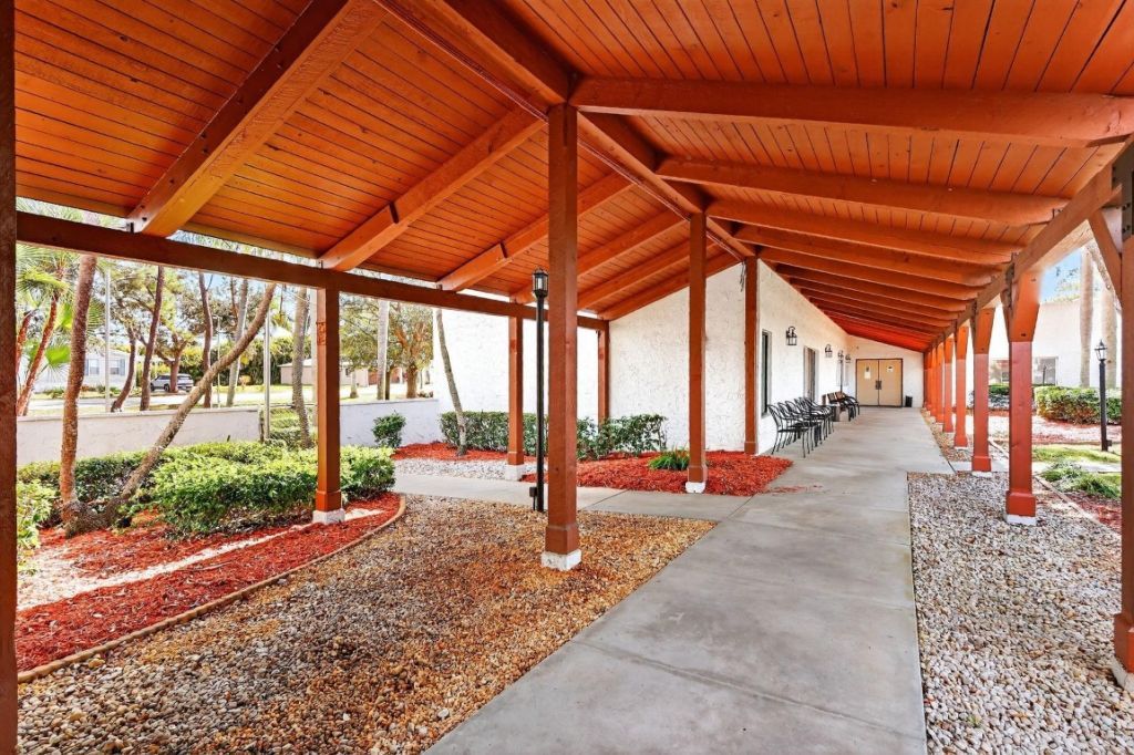 5 Flamenco Way, Port Saint Lucie, FL 34952 Photo