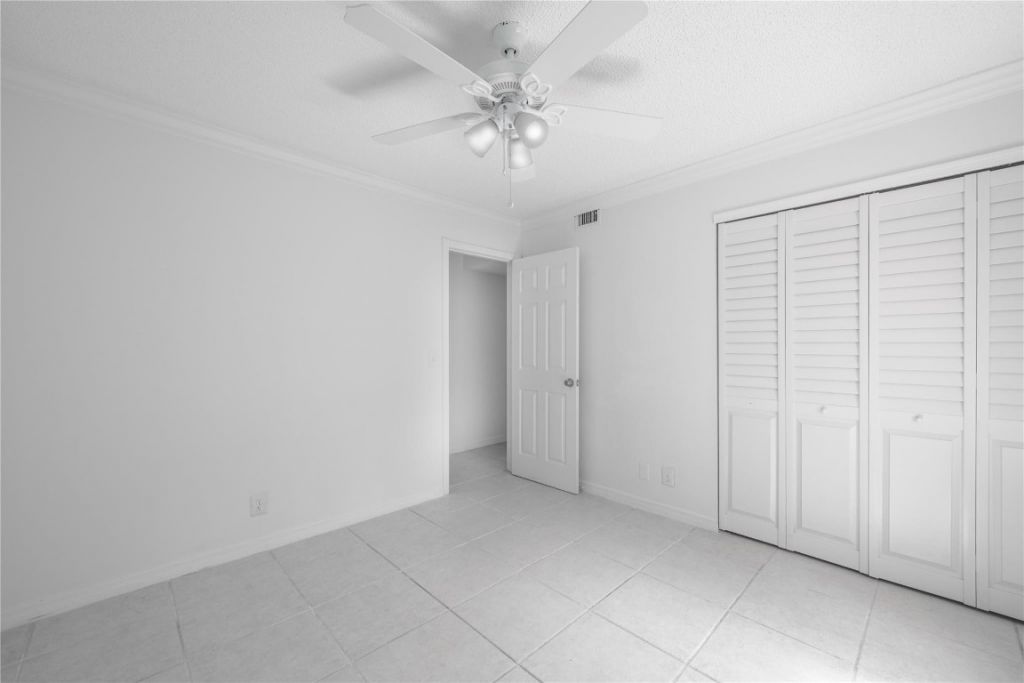 711 Sunny Pine Way, Unit B-2, Greenacres, FL 33415 Photo