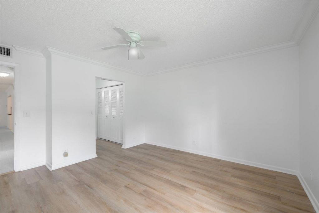 711 Sunny Pine Way, Unit B-2, Greenacres, FL 33415 Photo