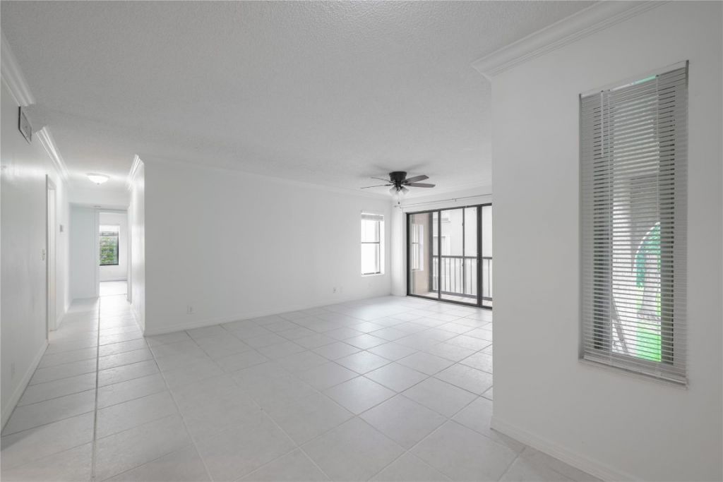711 Sunny Pine Way, Unit B-2, Greenacres, FL 33415 Photo