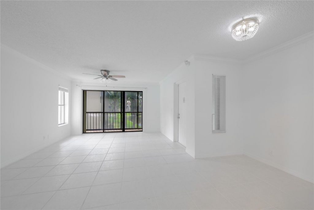 711 Sunny Pine Way, Unit B-2, Greenacres, FL 33415 Photo
