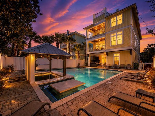 71 Dolphin Street, Destin, FL 32541