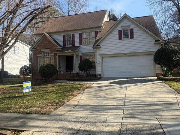 5828 Swanston Drive, Charlotte, NC 28269